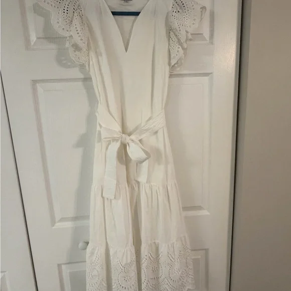 Rails Gia Belted Eyelet Midi Dress - Picture 3 of 8